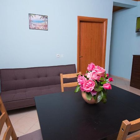 Basil & Guest House Lazaráta Extérieur photo