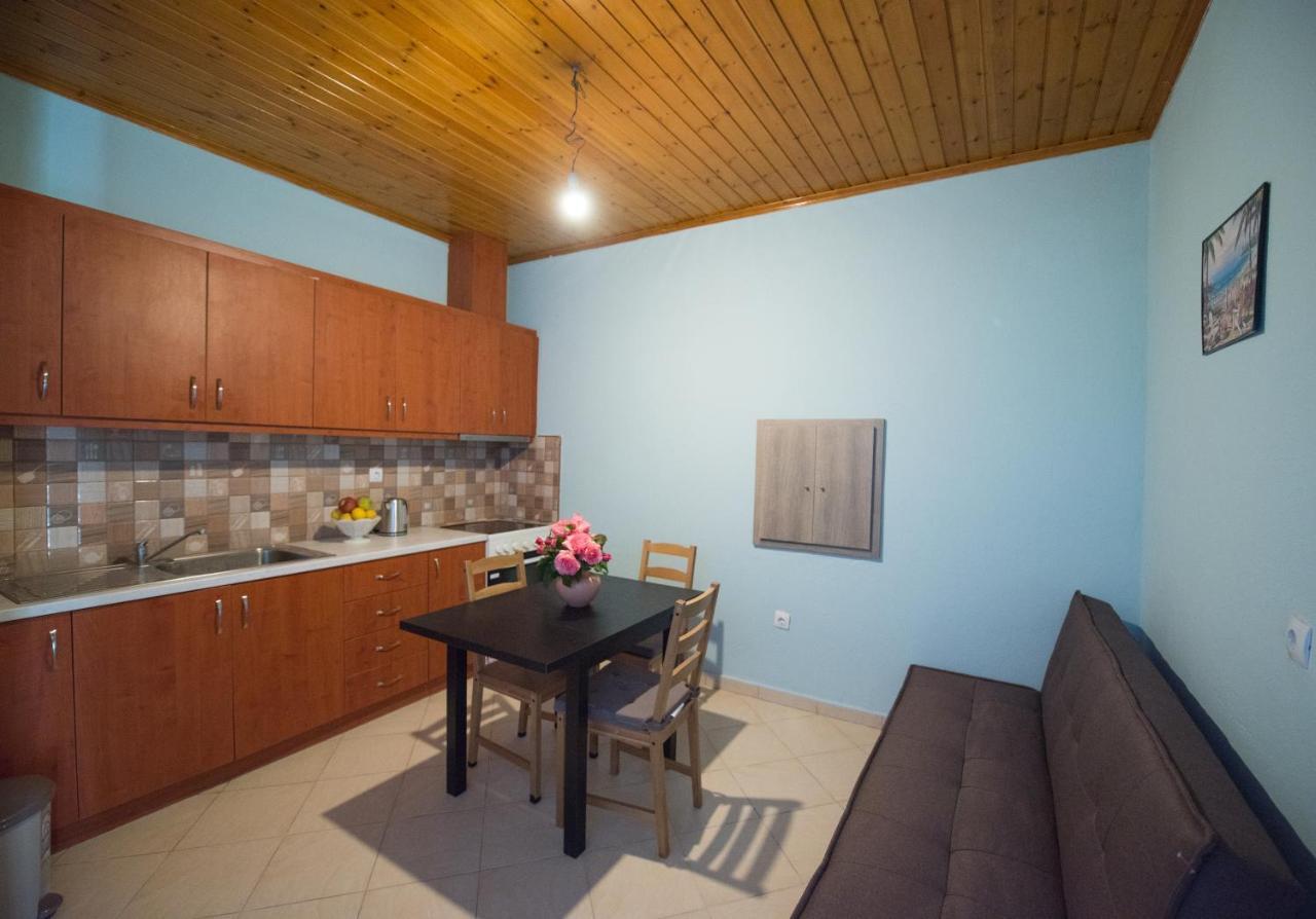Basil & Guest House Lazaráta Extérieur photo