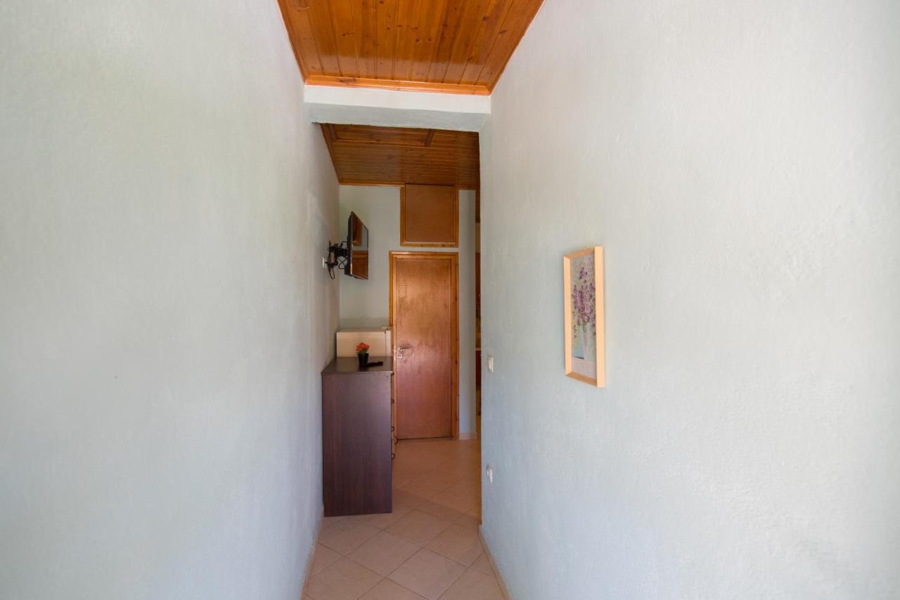 Basil & Guest House Lazaráta Extérieur photo
