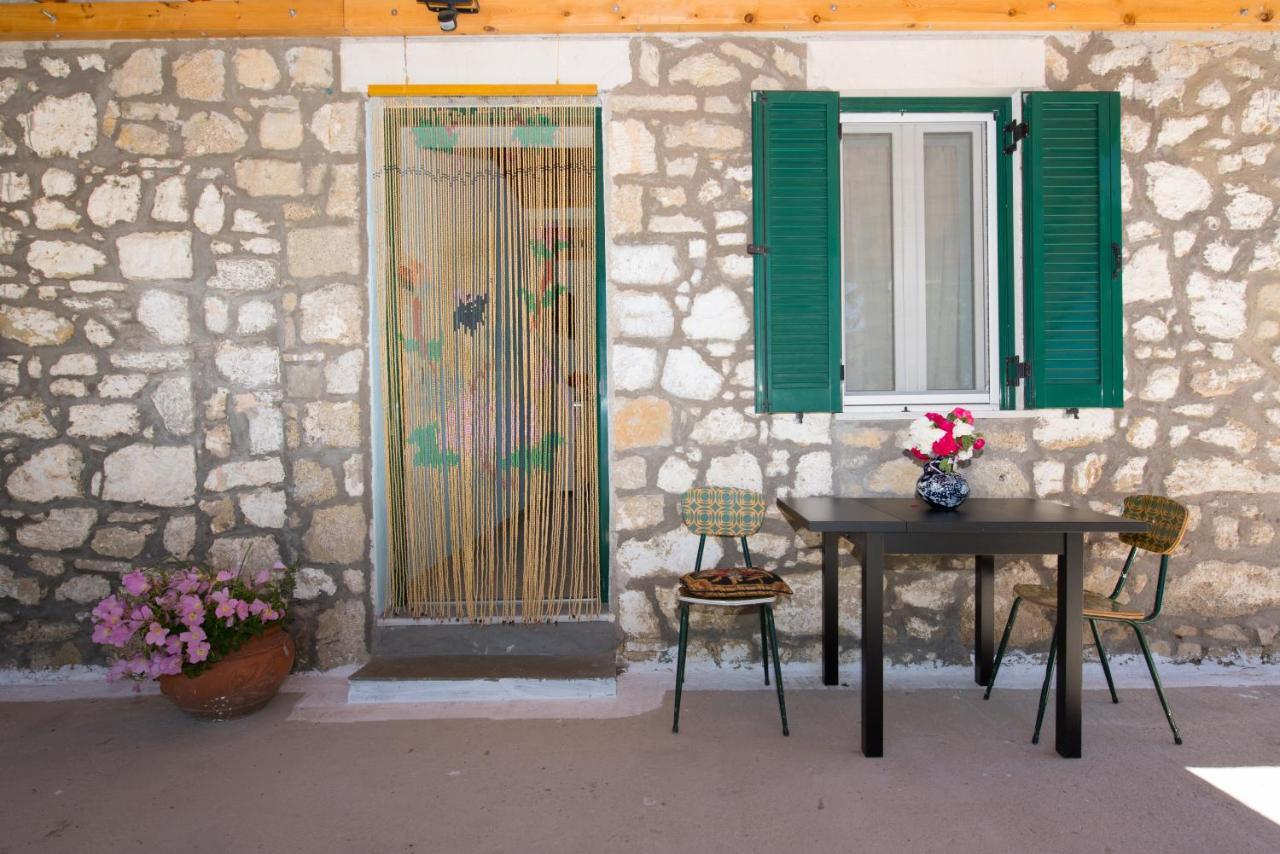 Traditional Houses In The Village Lazaráta Extérieur photo