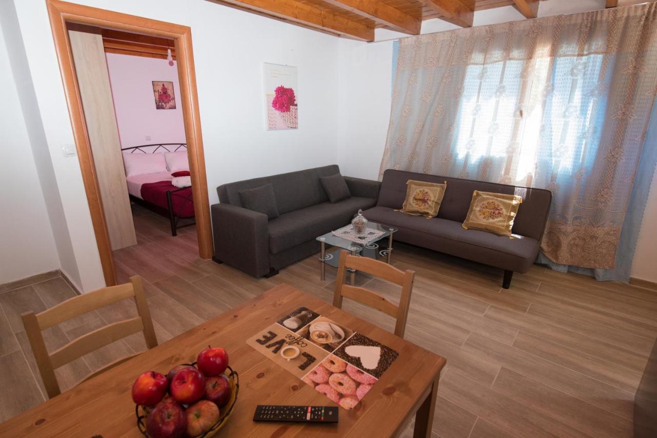 Basil & Guest House Lazaráta Extérieur photo
