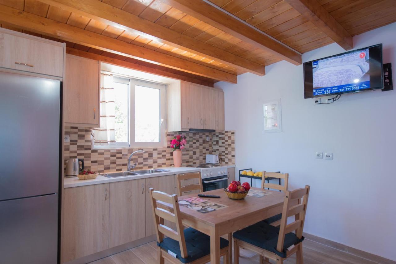 Basil & Guest House Lazaráta Extérieur photo