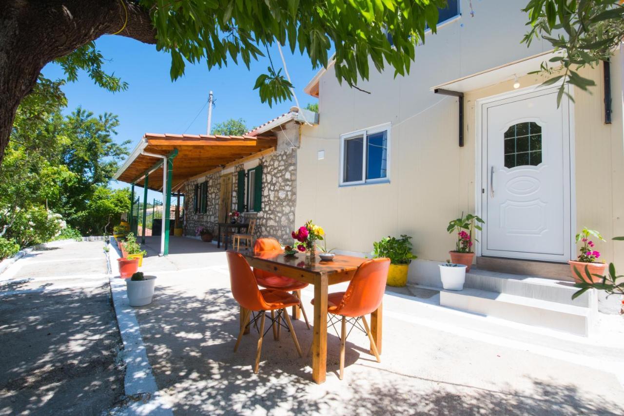 Traditional Houses In The Village Lazaráta Extérieur photo