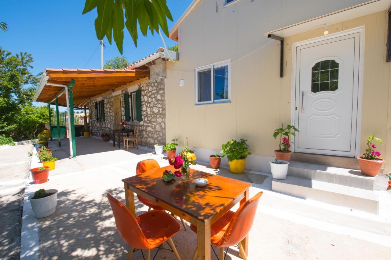 Basil & Guest House Lazaráta Extérieur photo