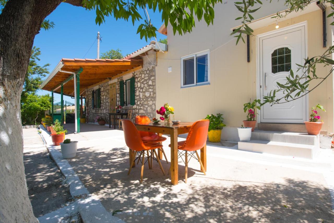 Traditional Houses In The Village Lazaráta Extérieur photo